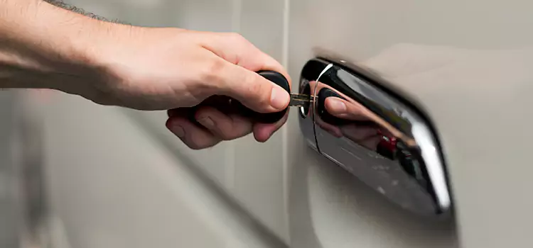 Why Choose Our Auto Locksmith Team in Framingham, MA?